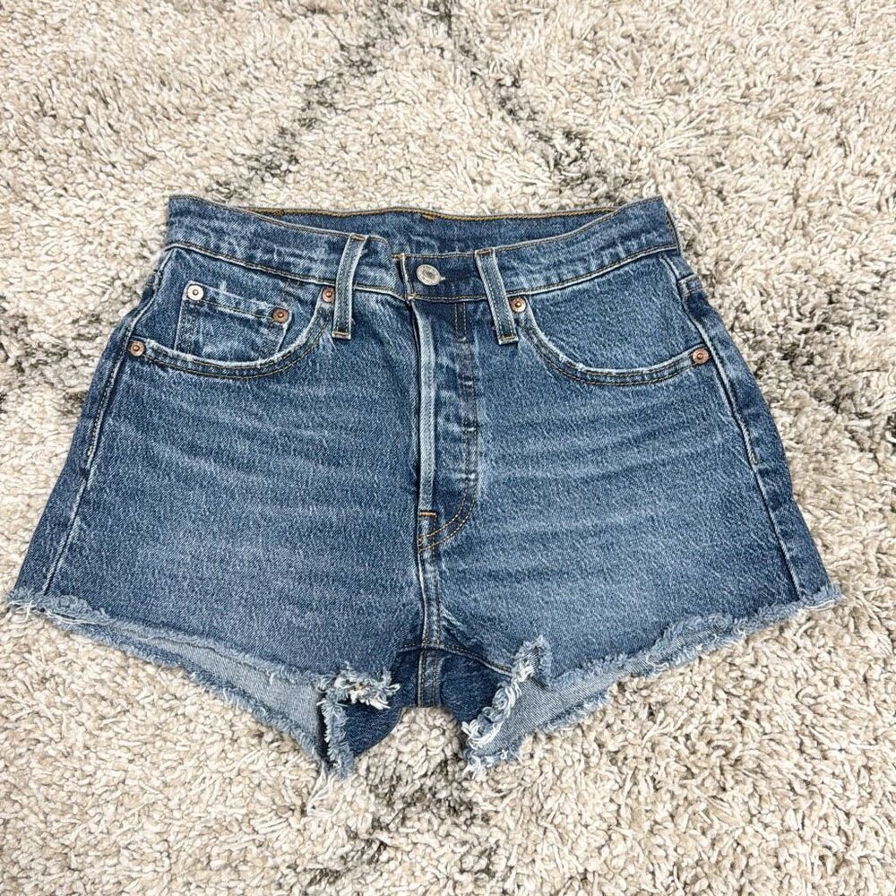 Levi Strauss & Co Women’s 501 Cutoff  Denim Jean Shorts Size 25 NEW